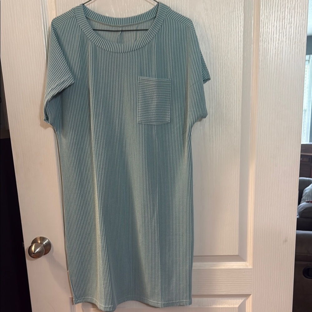 Green Casual Dolman Sleeve Midi Dress